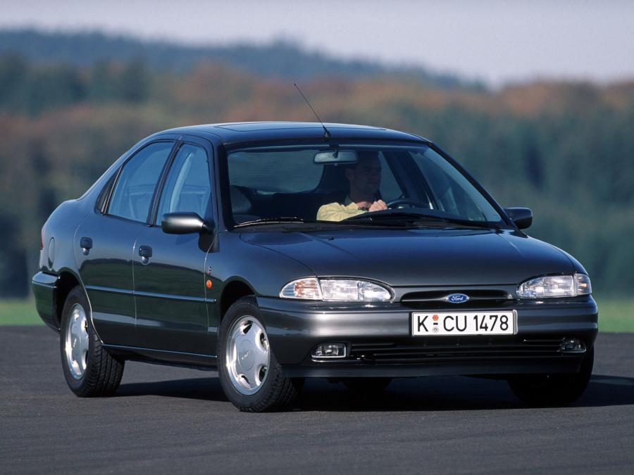  Ford Mondeo Hatchback 1993 года  (фото 4 из 4)